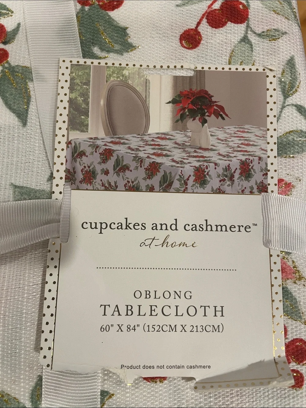 NWT Cupcakes and Cashmere Christmas Tablecloth 60